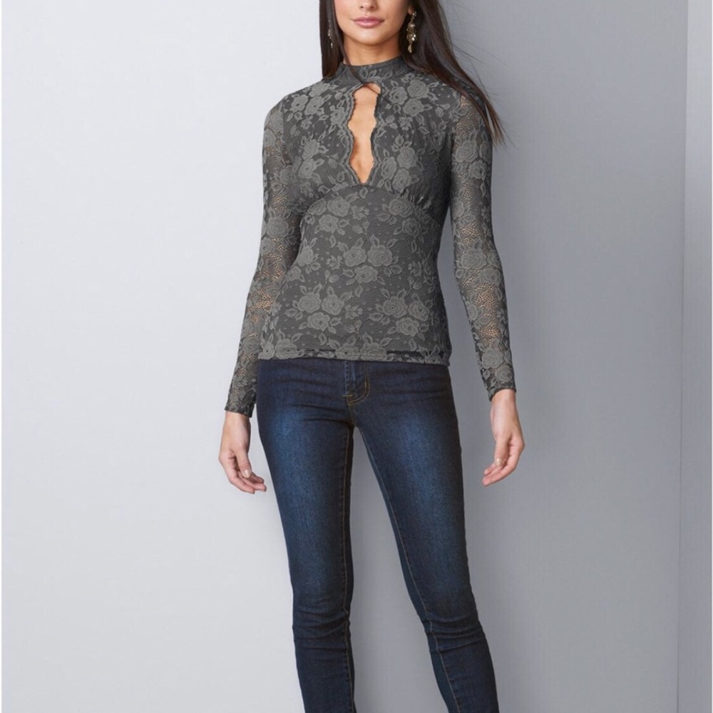 NWOT Venus Gray Lace Top - Picture 2 of 7